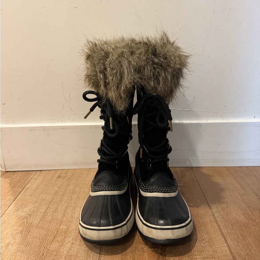 BNWOT Sorel Black Fur-Trimmed Winter Boots - Picture 4 of 8